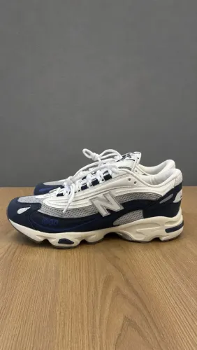 TÊNIS NEW BALANCE 1000