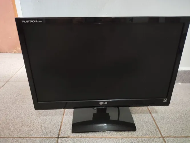 Monitor LG flatron E2041 | 1600x900