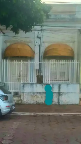 Casa na Dom Aquino, 469, aceito propostas.