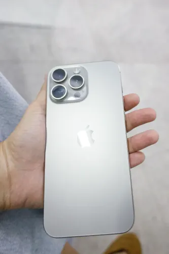 iPhone 16 pro max 1TB