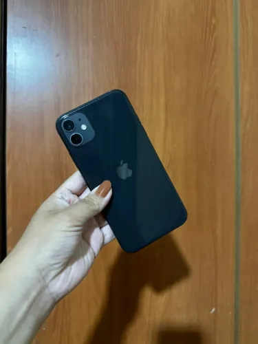 iPhone 11