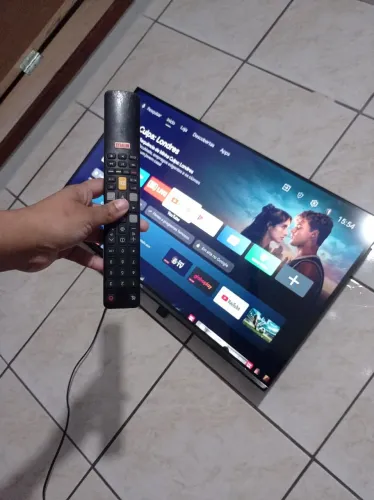 Tv smart 32 polegadas TLC