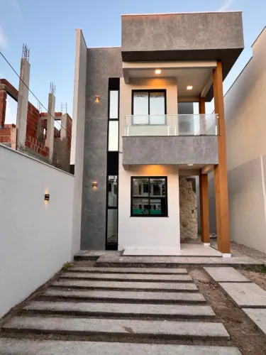 Duplex em rua sem saída no Eusébio