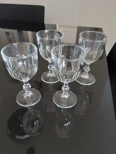 TAÇAS PARA VINHO