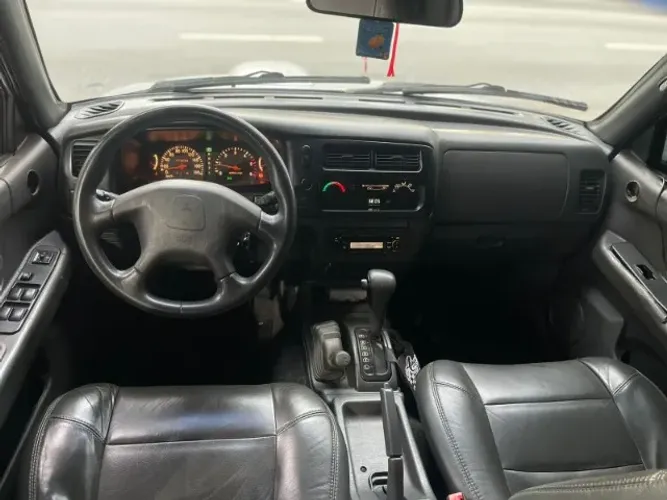 Mitsubishi L200 Outdoor HPE 2.5 4X4 CD T.dies. Aut. 2009