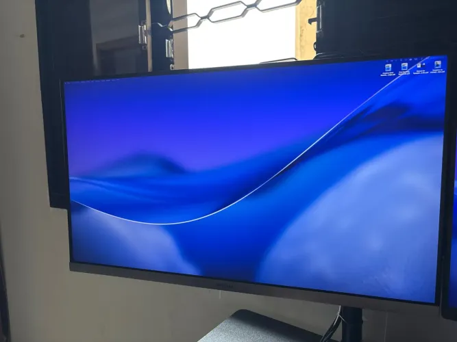 Monitor Samsung uns 28 polegadas 4k