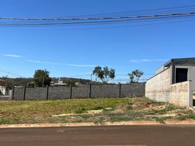 Otimo terreno no Condomínio Santa Marta | Imobiliária Rosa e Rangel