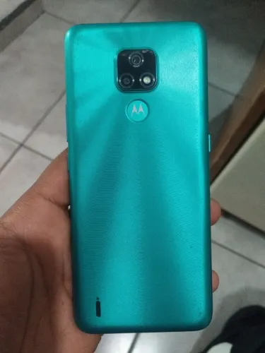 Motorola E7