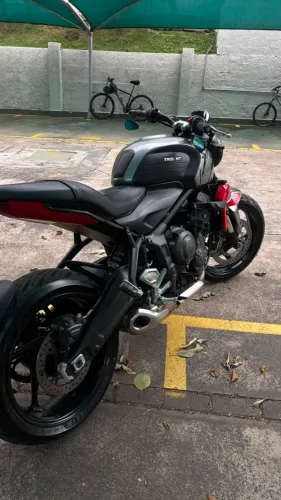 Triumph 660 2021/2022 Cinza - Excelente Estado