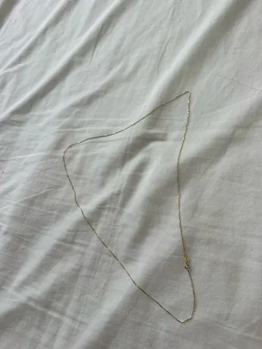 Vendo corrente de ouro sem defesa , 1.6 G de ouro puro.