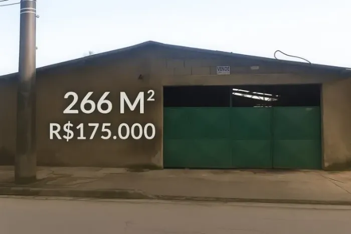Casa com 2 Quartos e Terreno Amplo de 266m² à Venda - Vila Esperança, Cubatão/SP