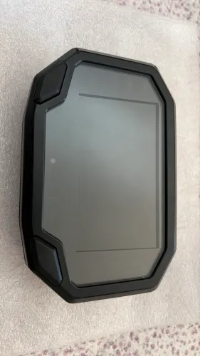 Painel de Kawasaki Z900abs 2023 com avaria na tampa traseira