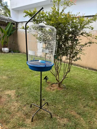 Gaiola para calopsita com pedestal
