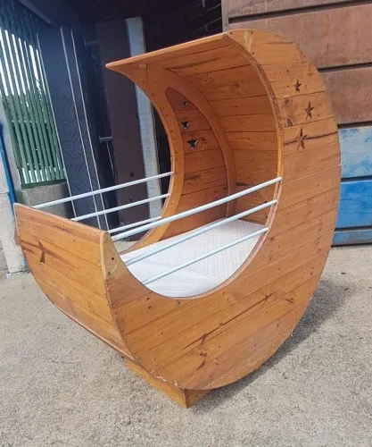 Berço infantil artesanal 