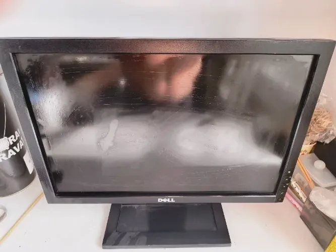 Lote 061 Monitoe Lcd Dell Model E1709Wc 43cm(17) 100-240v 50/60hz 1.6/1.6 Usado