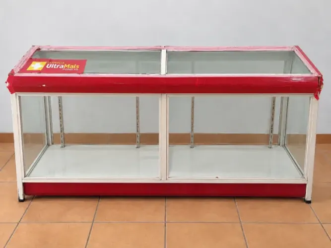 Balcão expositor para farmácia ou comércio - 2 metros