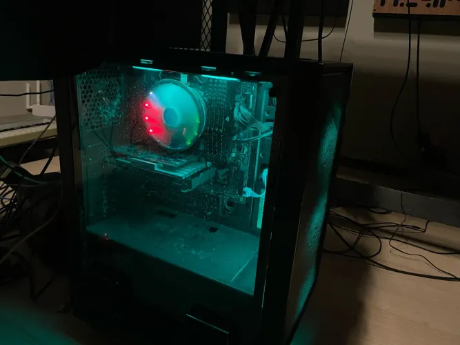 PC GAMER i5-10400F + GTX 1650 4GB + 64GB RAM + AORUS ELITE