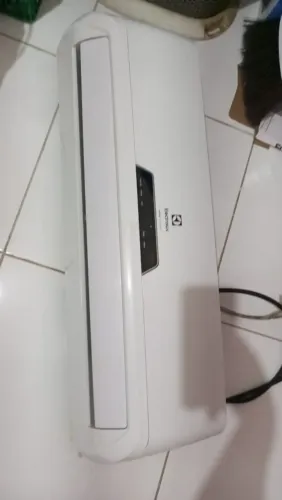 Vendo ar-condicionado, 1.200 BTU, 220 VOLTAGEM, USADO CONSERVADO, FALAR COM ALEX, *