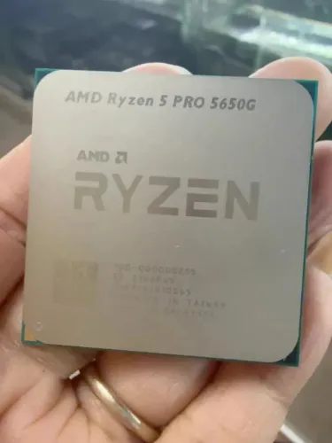 AMD Ryzen 5 PRO 5650G with Radeon Graphics<br><br>3.90 GHz