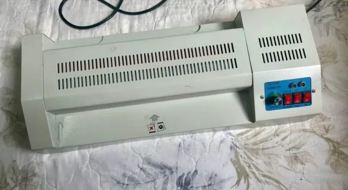 Plastificadora/Laminadora Quente e Frio 220V Profissional