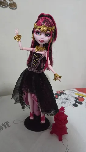 Monster High 13 Wishes Draculaura