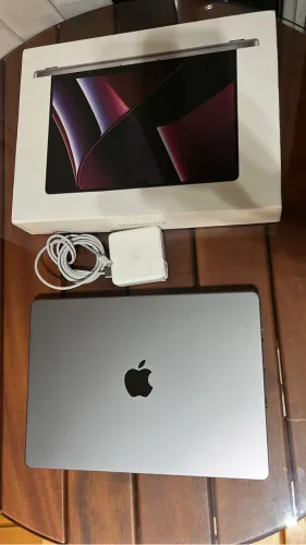 MacBook Pro 16gb ram 512gb memória + 1T