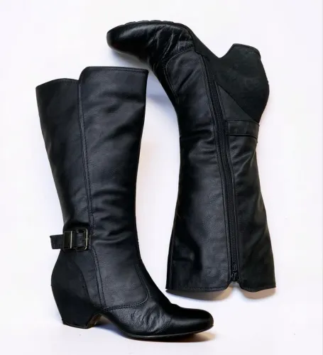 bota feminina de couro marca confortflex tamanho 37