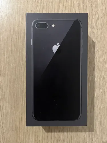iPhone 8 Plus