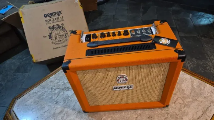 AMPLIFICADOR ORANGER ROCKER 15 VALVULADO NOVO NA CAIXA