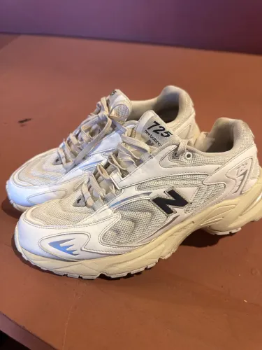 Vendo tênis new balance 725