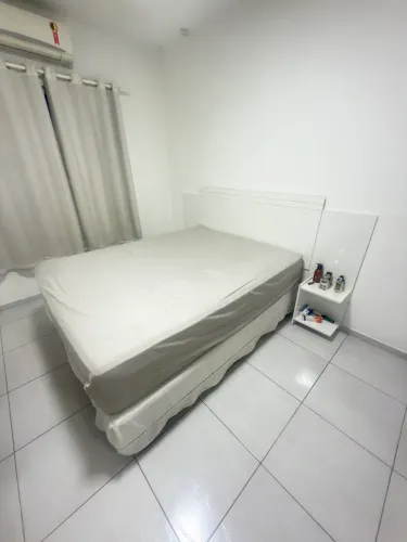 Cama queen