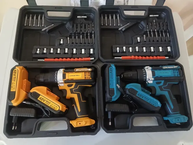 parafusadeira e furadeira com 2 baterias e maleta completa!