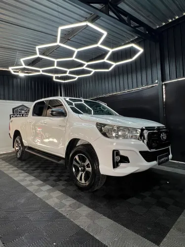 Toyota Hilux CD SR 4X4 2.8 TDI Diesel Aut. 2018