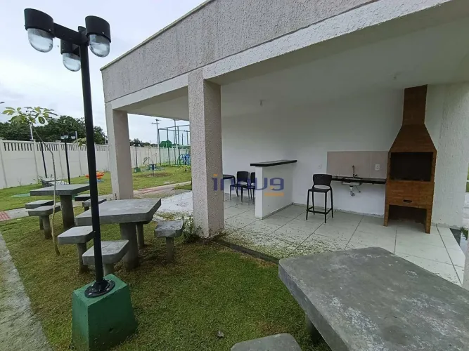 Apartamento com 2 dormitórios para alugar, 38 m² por R$ 1.112,00/mês - Lagoa Redonda - For