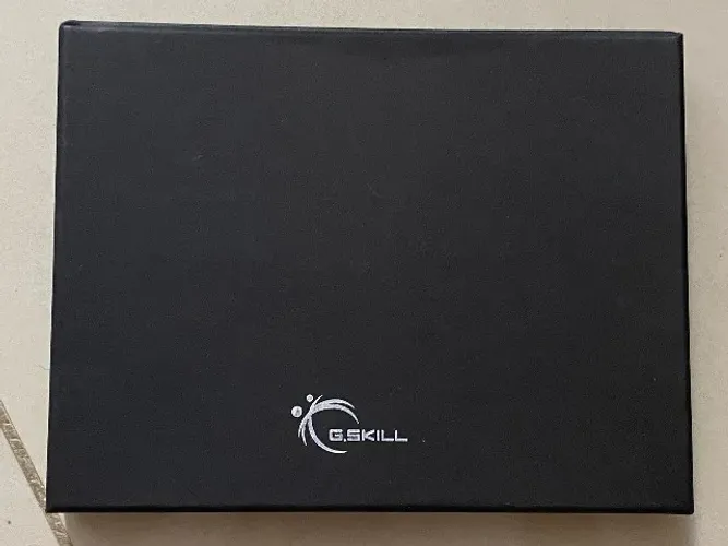 G.SKILL Trident Z Royal 32GB (2x16GB) DDR4 3600MHz RGB - Estado de Nova
