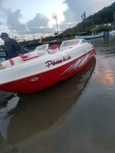 Lancha 19 pés Nova onda Motor e-tec 115 HP