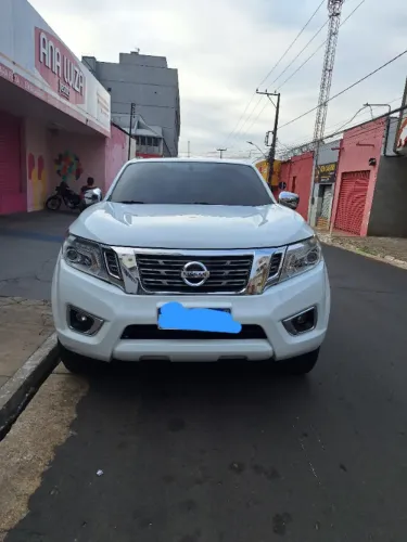Nissan Frontier XE CD 4X4 2.3 Bi-TB Diesel Aut. 2021
