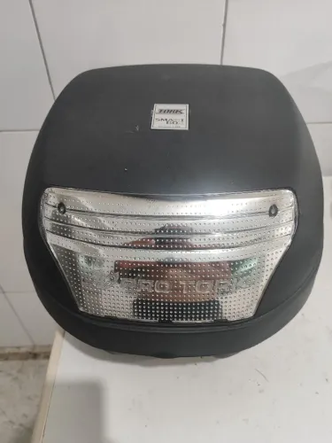 Baú 28 litros 