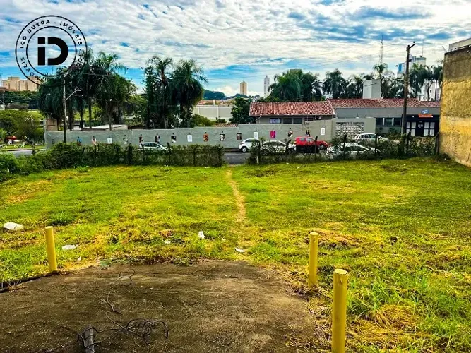 TERRENO PLANO, bairro Higienópolis, 810m² (30m²x27m²), excelente localização