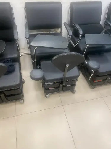 Salão, Móveis esmalteria, poltronas e cirandas