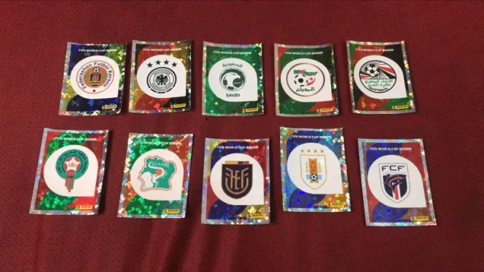 Lote 10 Figurinhas Escudos Brilhantes Originais Copa 2026