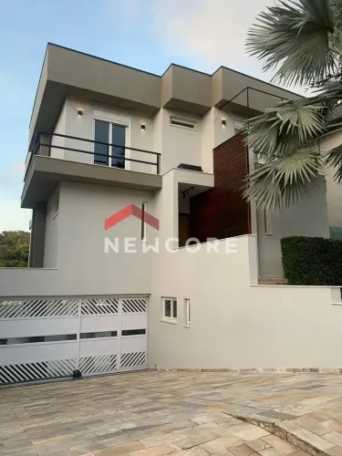 Casa de condomínio em Rua Gavião - Aruã - Mogi das Cruzes/SP