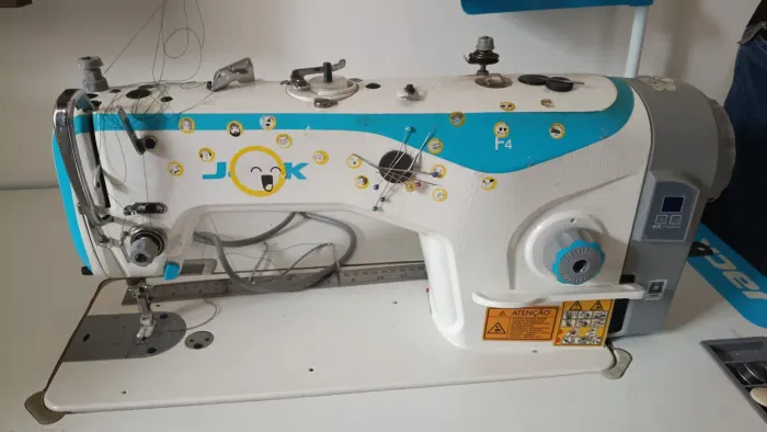 Máquina de costura industrial 