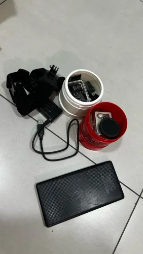 Gopro Hero 3+ Silver + carregador e 4 Baterias + Power Bank 20.000 + Saco estanque