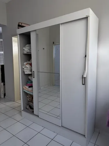 Guarda roupa 3 Portas