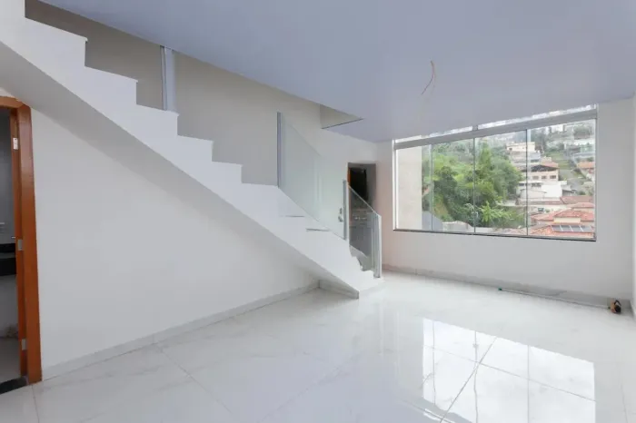 Apartamento à Venda - Havaí, 2 Quartos, 82 m2