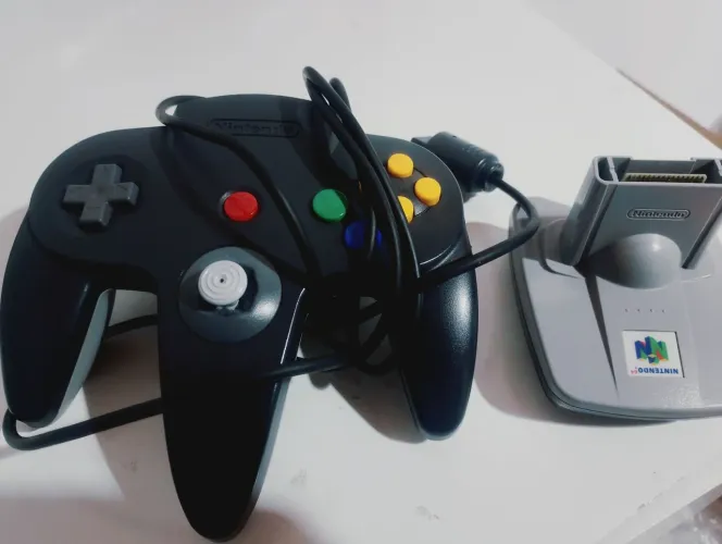 Controle Nintendo 64 original + Transfer Pak 