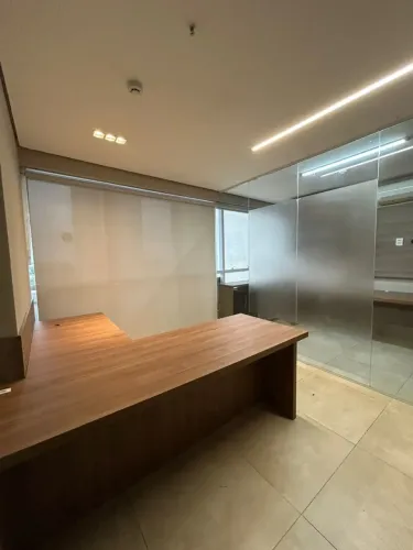 Sala comercial no Dual Business.