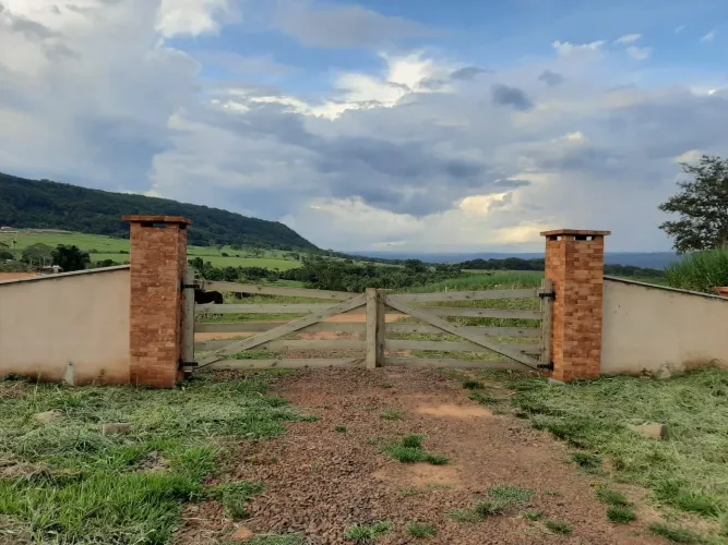 Chácara em Rifaina 5.000 m² | 2 casas novas | Asfalto na porta