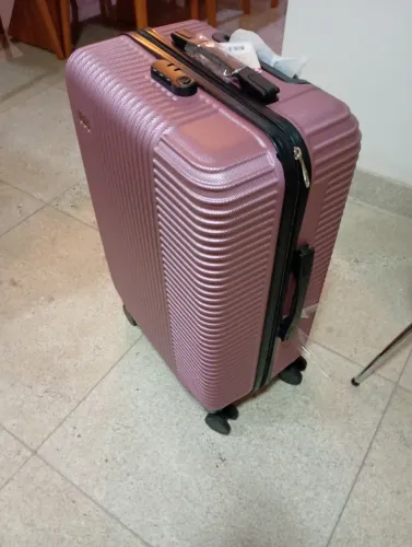 Mala de Viagem Sestini 23 kg nova